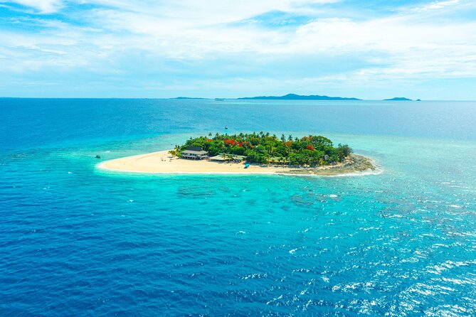 Beachcomber Island Escape - A Perfect Day in Paradise - Kokoda, dancing, and hands-on island skills