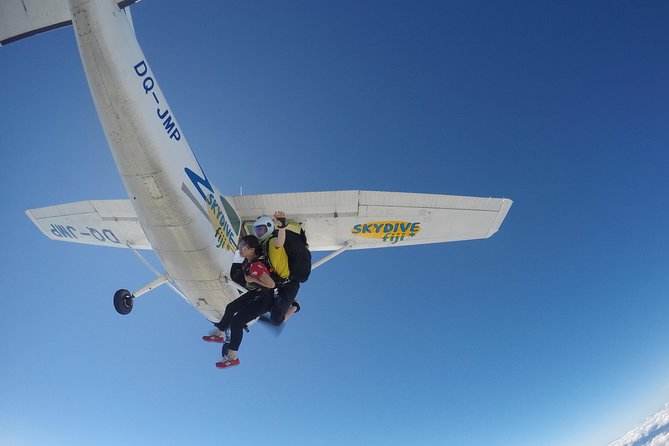 Extreme 12000ft Tandem Jump (45 seconds free fall) - Is the $611 price fair?