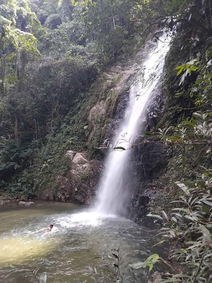 Fiji Biausevu waterfall & Village Tour - The waterfall is the star of the day