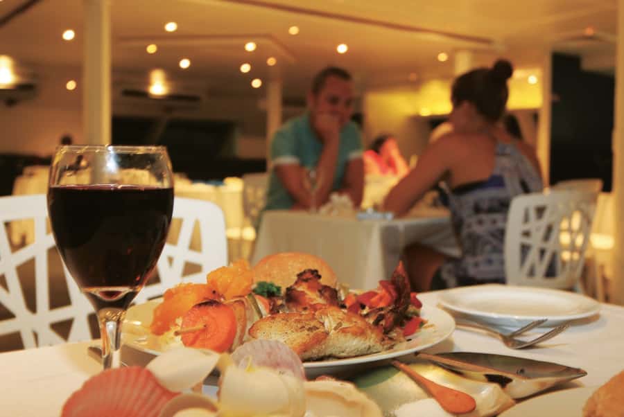 Fiji: Captain Cook Cruises Sunset Dinner Cruise - Is $89 a fair price?