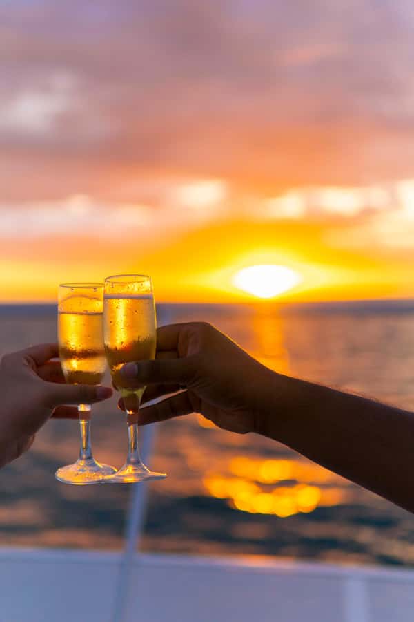 Fiji: Captain Cook Cruises Sunset Dinner Cruise with Lobster - What dinner is like on the three-hour cruise