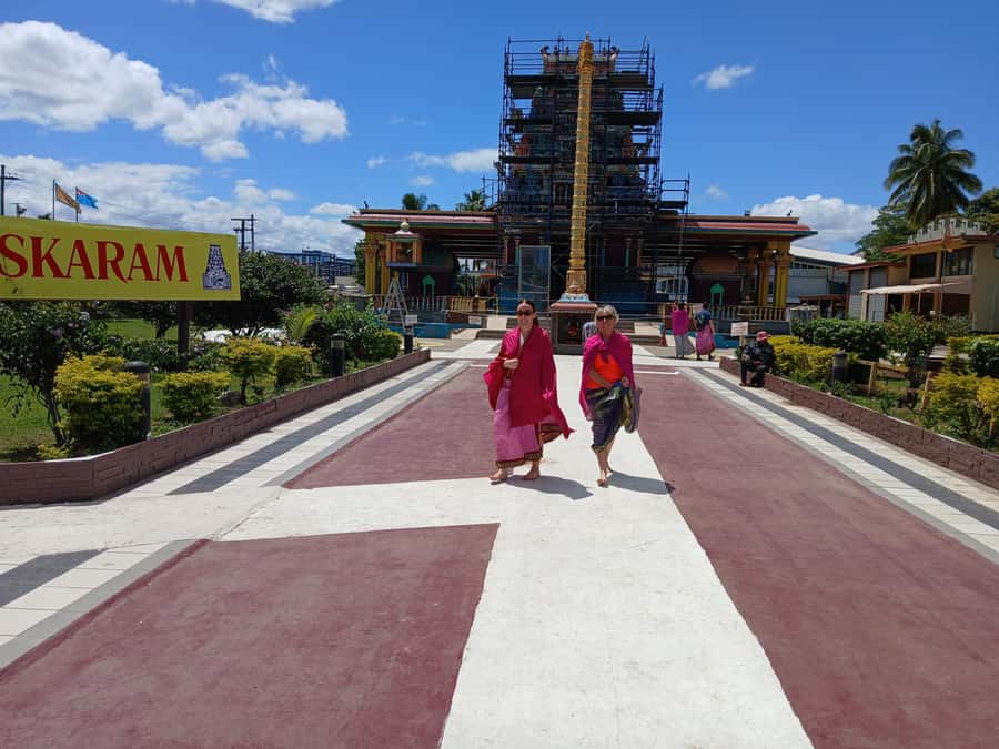 Fiji: Discover Nadi with Sabeto Hotspring and Mudpool Tour - Sri Siva Subramaniya Temple: an eye-catching first stop