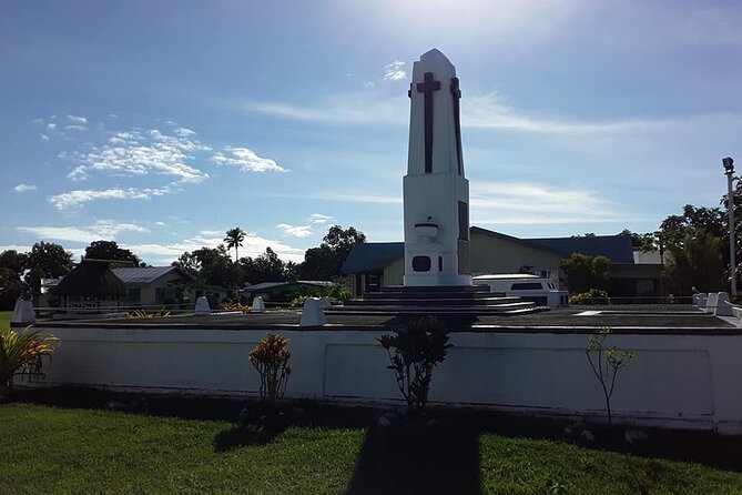 Fiji Local Village, Market, Temple & Garden of Sleeping Giant with Mud Pool Tour - What the price really includes