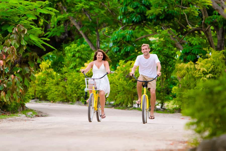 Fiji: Mana Island Resort Day Trip with Lunch - Choosing Between the Beach, Pools, and Lagoon