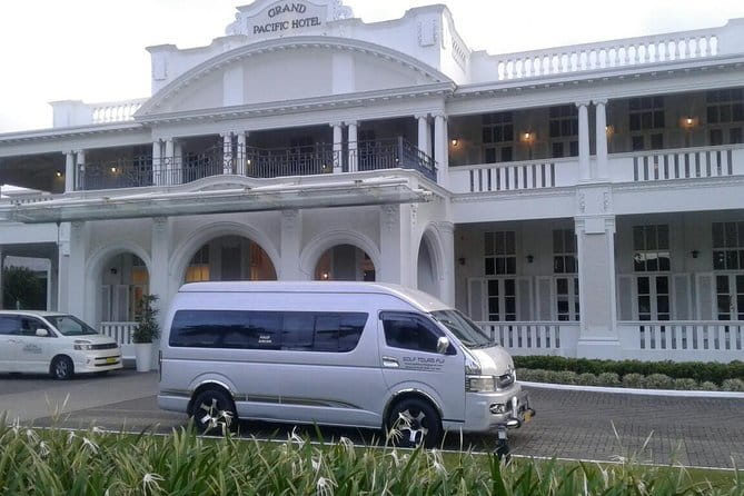 Fiji Marriott Resort Momi Bay To Nadi Airport or Denarau (Departure Transfer) - Vehicle comfort and luggage planning