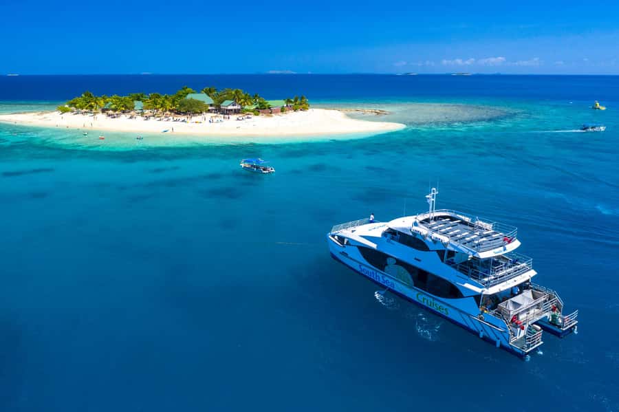 Fiji: South Sea Island Combo Half Day Trip Lunch & Drinks - Coral viewing gives children a useful break