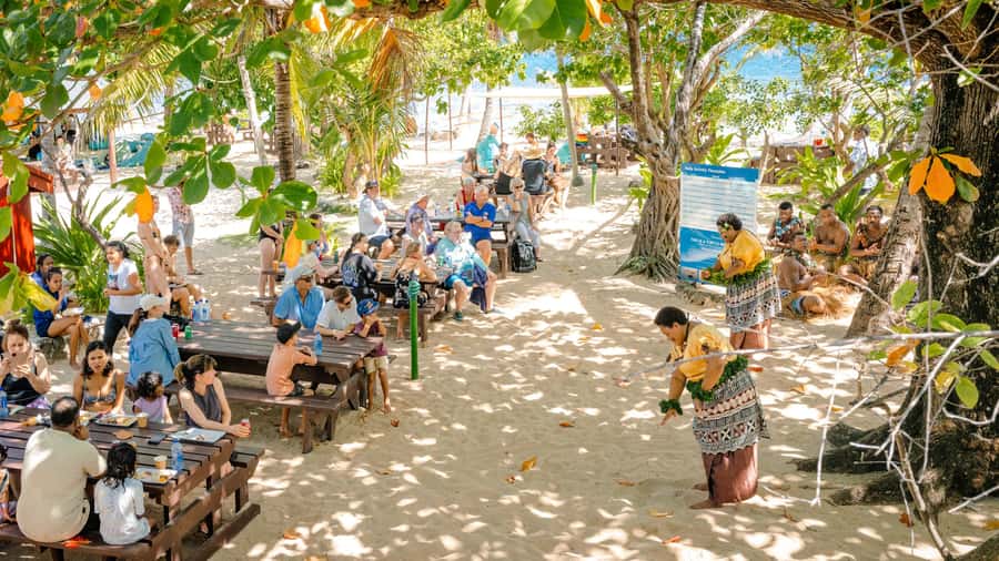 Fiji: South Sea Island Full Day Trip with Lunch & Drinks - A Fijian meke at lunchtime