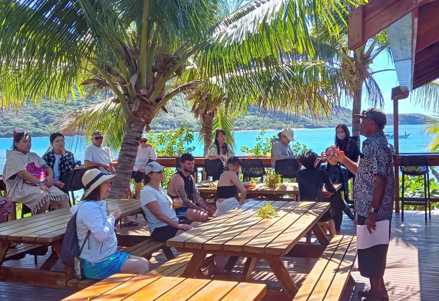 Fiji: Ultimate Encounters Snorkel with Sharks and Lunch - The shark encounter at Kuata’s reef