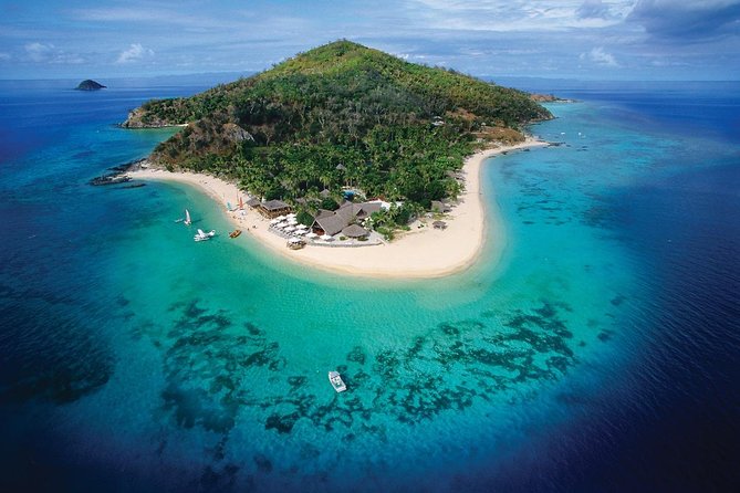 Full Day Castaway Island with Lunch - The welcome, the staff, and the guided element