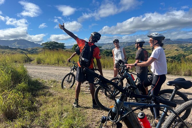 Guided E-bike Tour - Sugarcane fields and seasonal stops