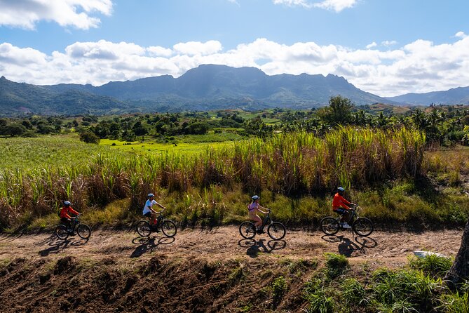 Guided E-bike Tour - Getting used to the e-bike