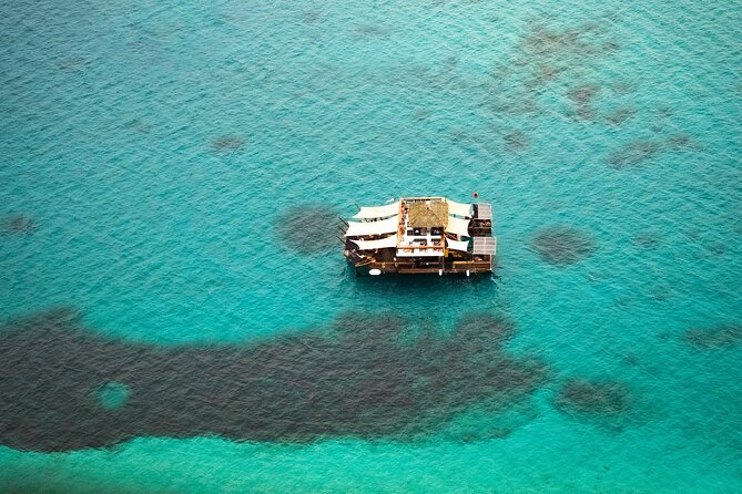 Islands & Mountains Adventure - The lower Mamanuca Islands on the return