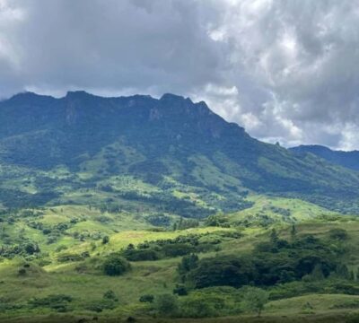 Nadi: Waterfall Tour Adventure with Refreshments and Lunch