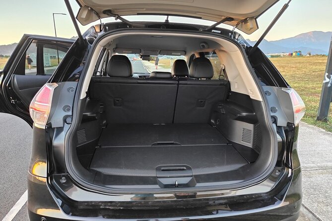 Private Arrival SUV Transfer: Nadi Airport to Nadi area Hotels - The drive to Denarau hotels