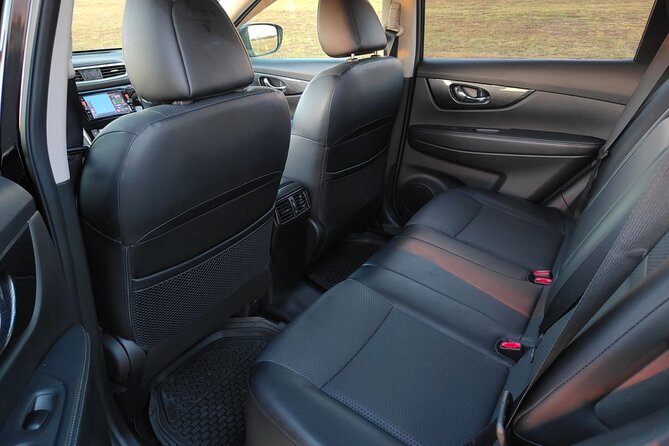 Private Arrival SUV Transfer: Nadi Airport to Nadi area Hotels - From the arrivals hall to your SUV