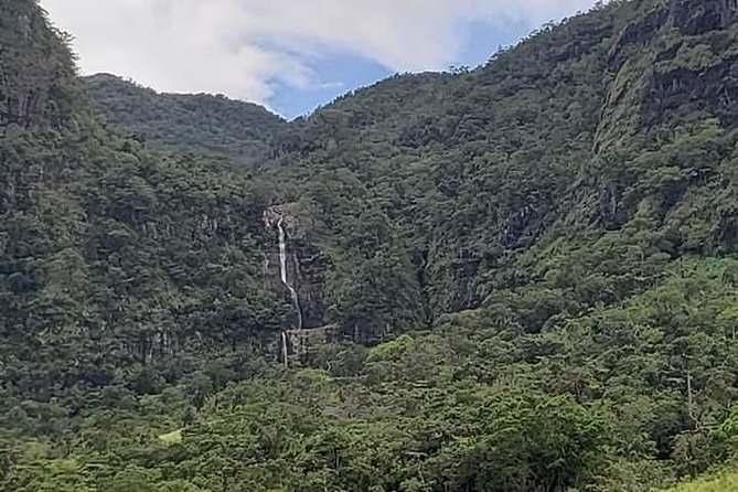 Private Breathtaking Koroyanitu Half Day Waterfall Hike - What to pack for a hot mountain day