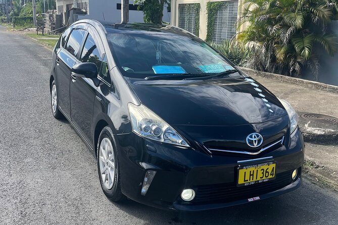 Round-trip Transfer :Nadi Airport to Denarau Island Hotels - The supermarket stop is a useful extra