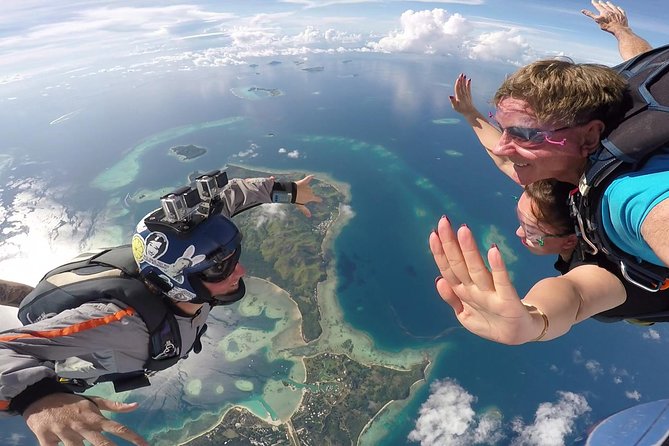 Skydive Fiji Legend 13000ft Tandem Jump (60 seconds free fall) - Key points before you book