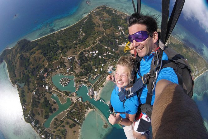 Skydive Fiji Legend 13000ft Tandem Jump (60 seconds free fall) - The scenic flight is part of the experience