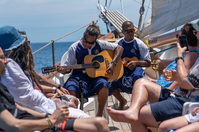 Whale's Tale Day Cruise from Port Denarau - Included drinks and the social mood onboard